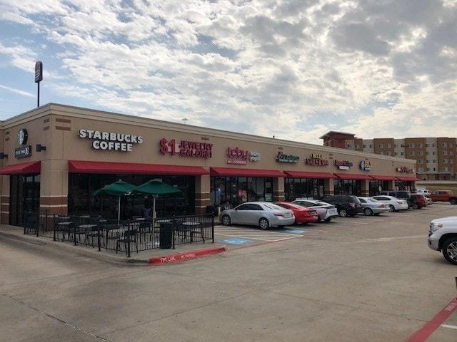 Multi-tenant commercial property in the Texarkana region