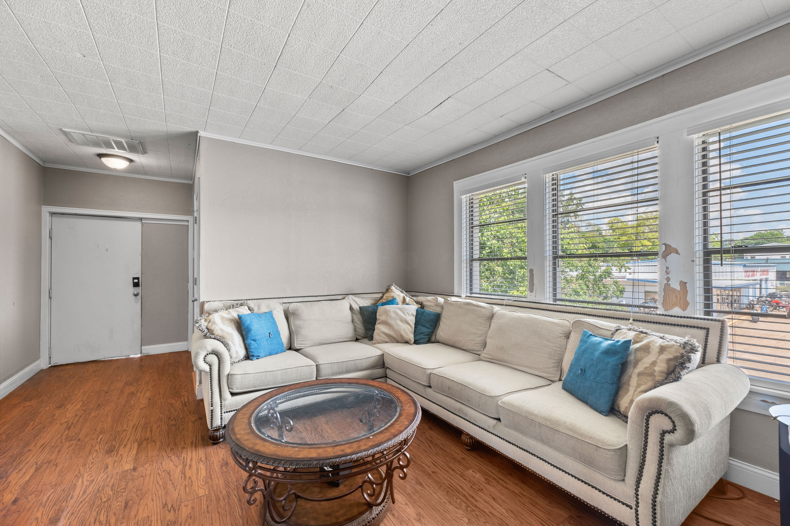 701 Olive, Texarkana, Texas 75501, ,Multi-Family,For Sale,Olive,1101 701 Olive, Texarkana, Texas 75501, ,Multi-Family,For Sale,Olive,1101