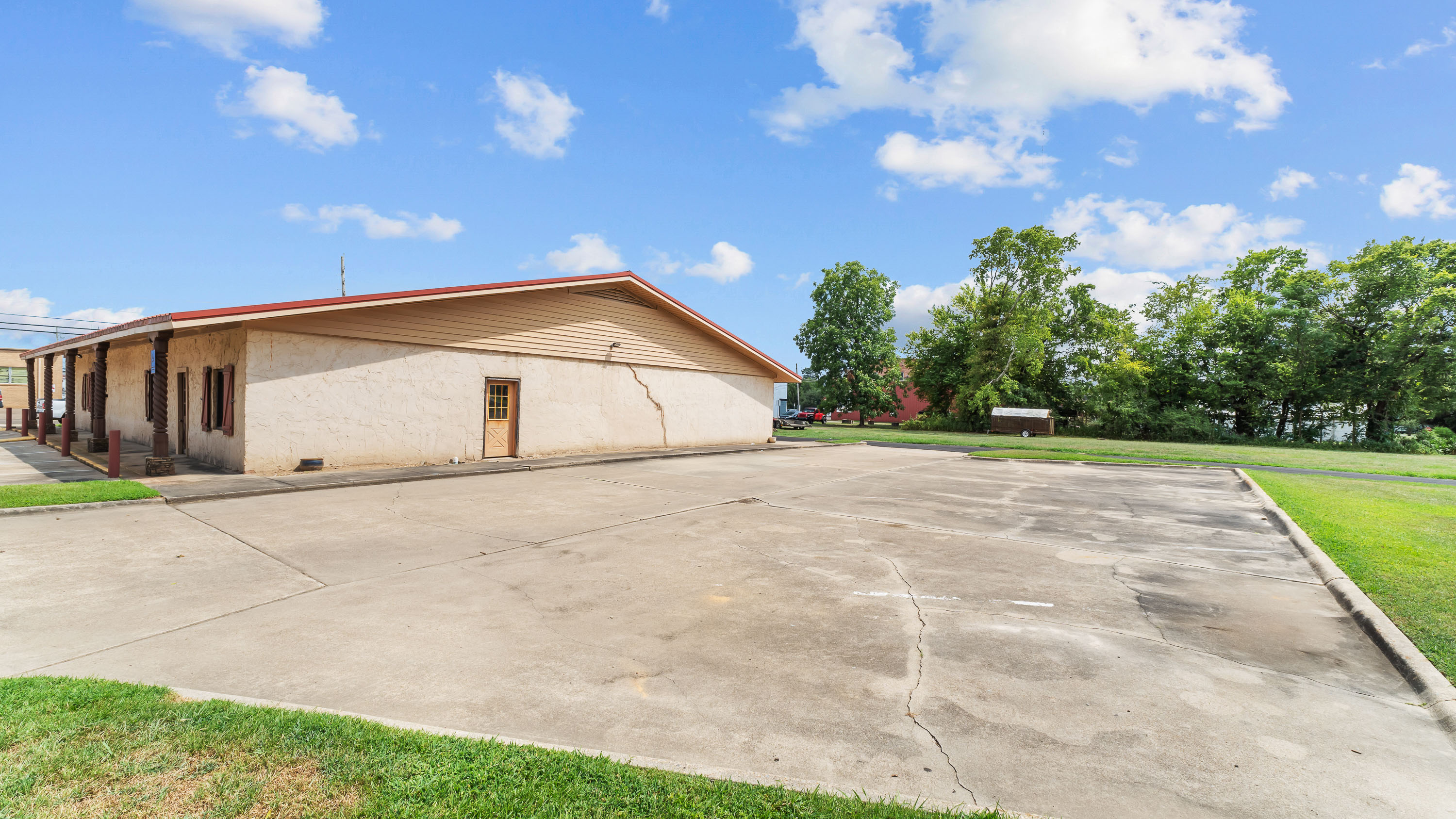 101 Tyson, New Boston, Texas 75570, ,Office,For Sale,Tyson,1103 101 Tyson, New Boston, Texas 75570, ,Office,For Sale,Tyson,1103