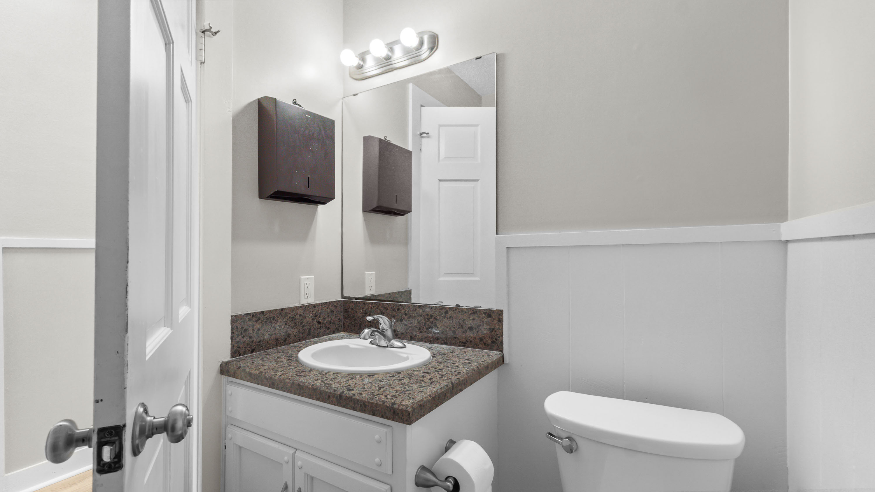 4609 Texas Blvd., Texarkana, Texas 75503, ,Office,For Sale,Texas Blvd.,1115