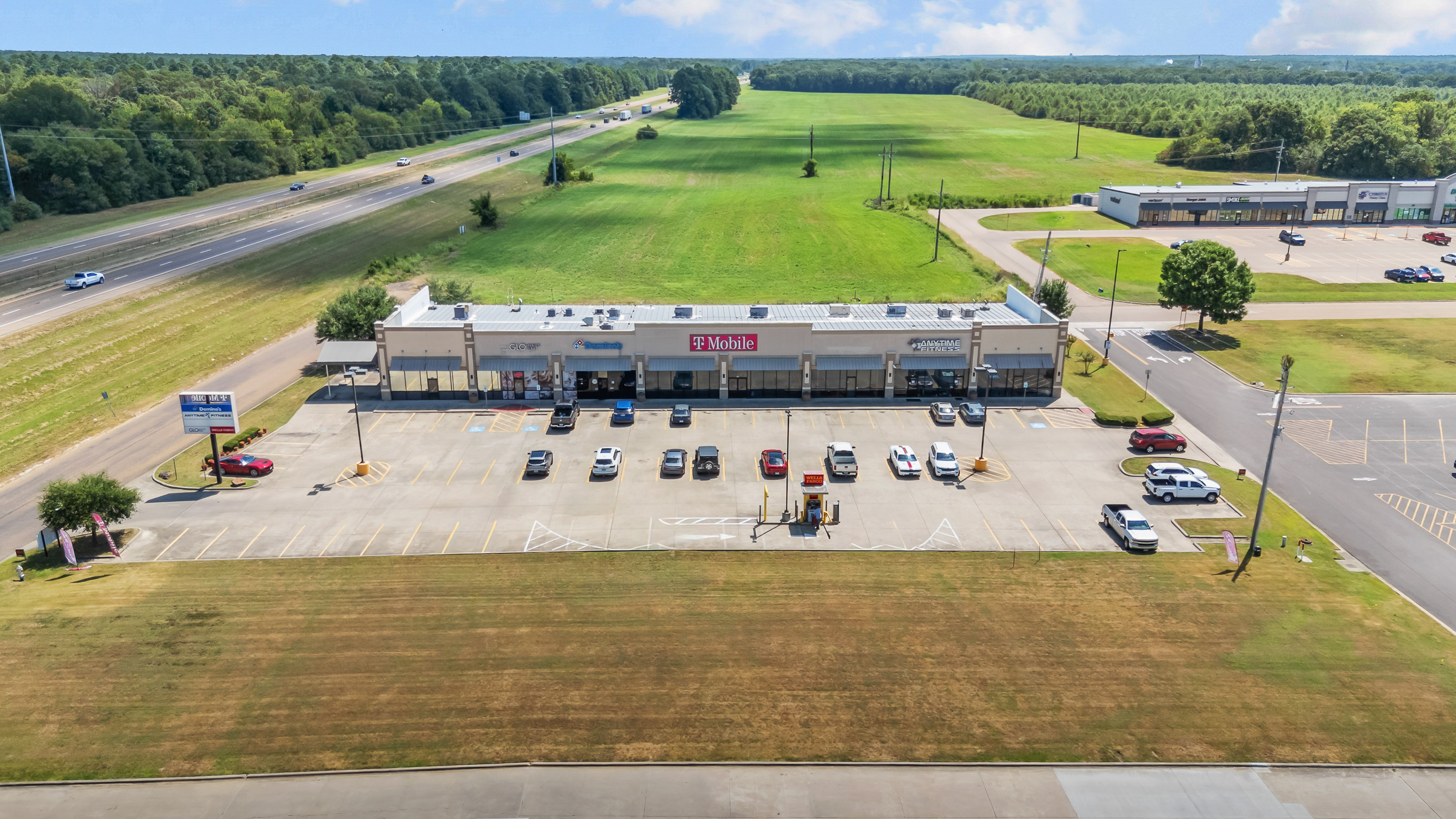 910 James Bowie Dr., New Boston, Texas 75570, 12 Rooms Rooms,Retail,For Lease,James Bowie,1131