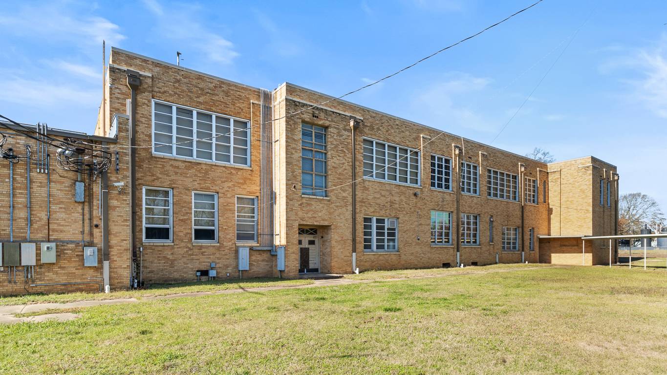 14905 Oak St., Hosston, Louisiana 71043, ,Special Purpose,For Sale,Hosston School,Oak St.,1080