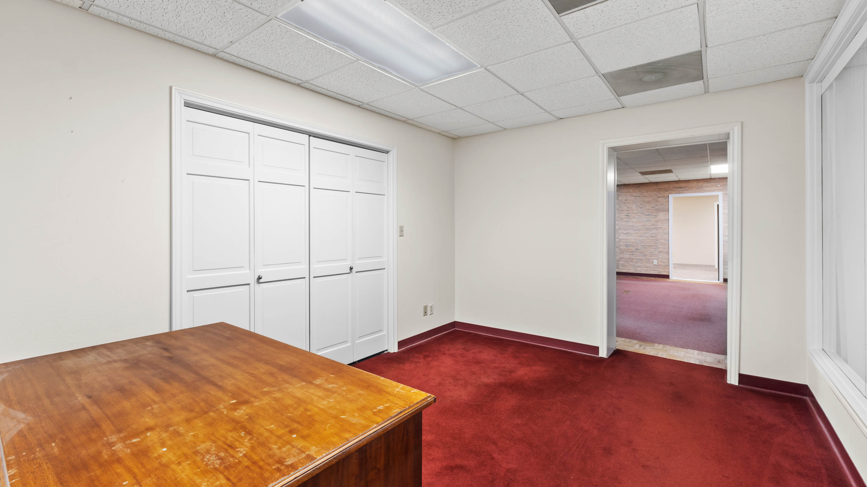 6500 Summerhill Rd., Texarkana, Texas 75503, ,Office,For Lease,Crown Plaza,Summerhill Rd.,1095