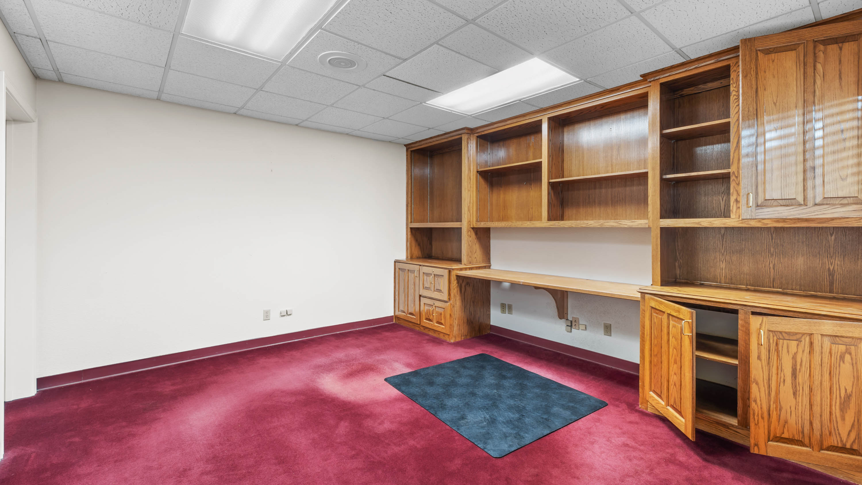 6500 Summerhill Rd., Texarkana, Texas 75503, ,Office,For Lease,Crown Plaza,Summerhill Rd.,1095