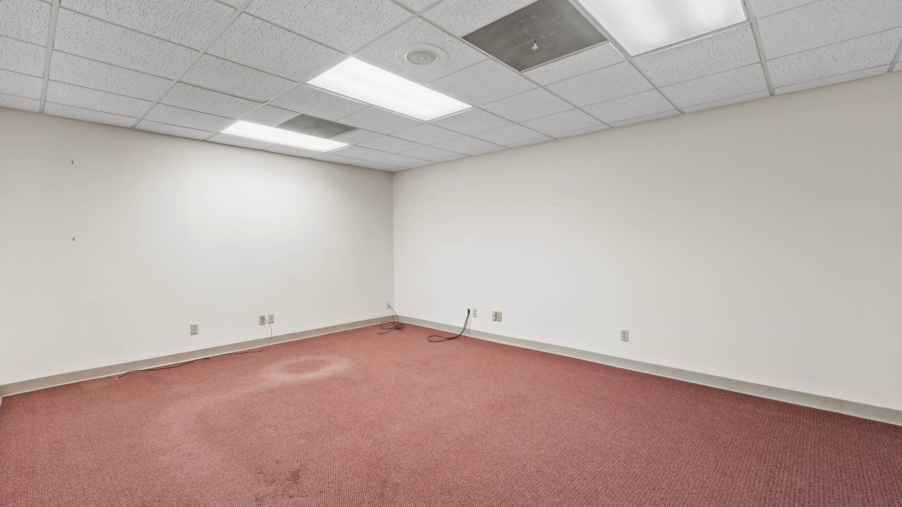 6500 Summerhill Rd., Texarkana, Texas 75503, ,Office,For Lease,Crown Plaza,Summerhill Rd.,1095
