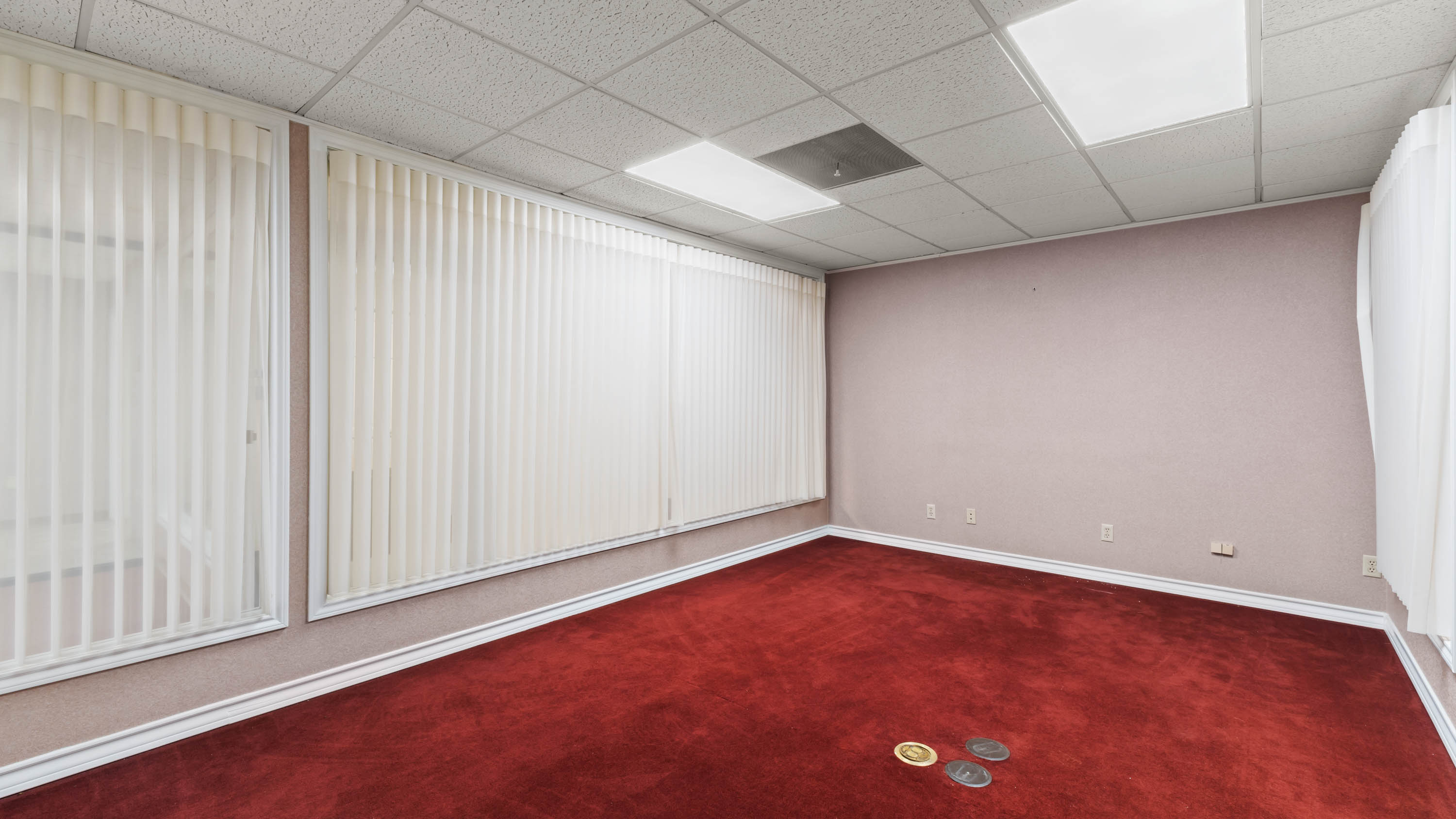 6500 Summerhill Rd., Texarkana, Texas 75503, ,Office,For Lease,Crown Plaza,Summerhill Rd.,1095