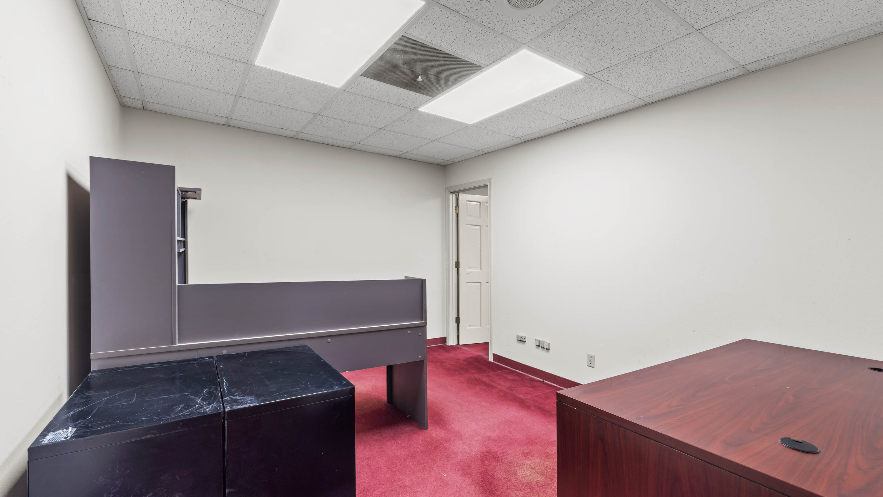 6500 Summerhill Rd., Texarkana, Texas 75503, ,Office,For Lease,Crown Plaza,Summerhill Rd.,1095